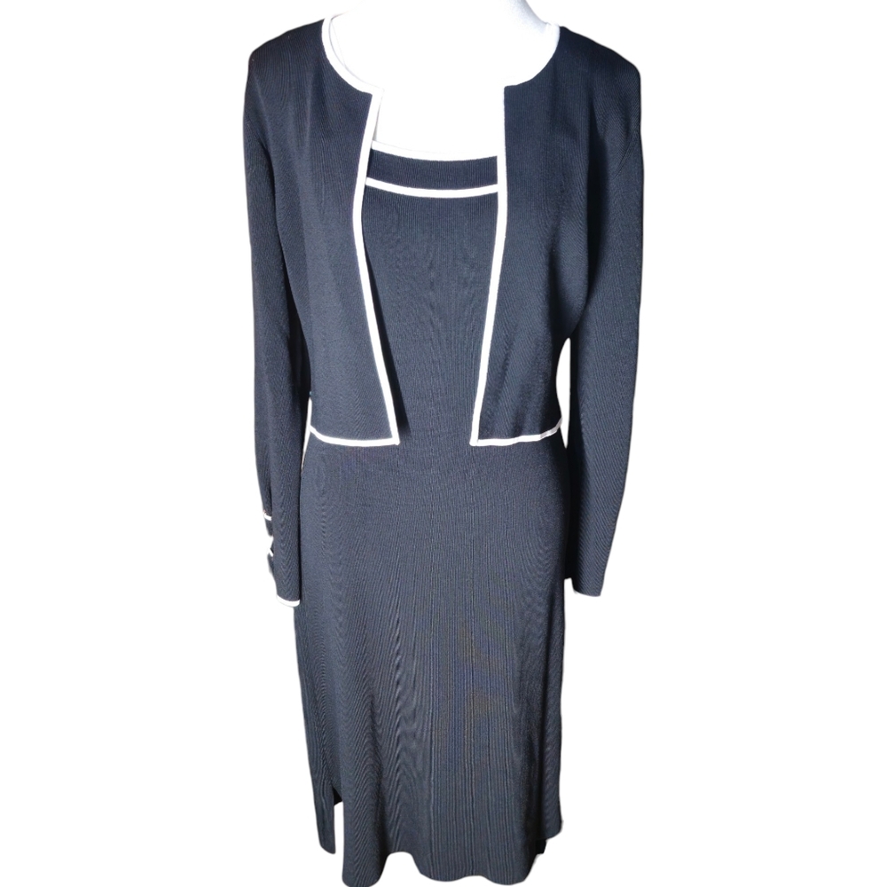 BCBGMaxAzria Two Piece Bodycon Dress with Cardigan  size Mediun